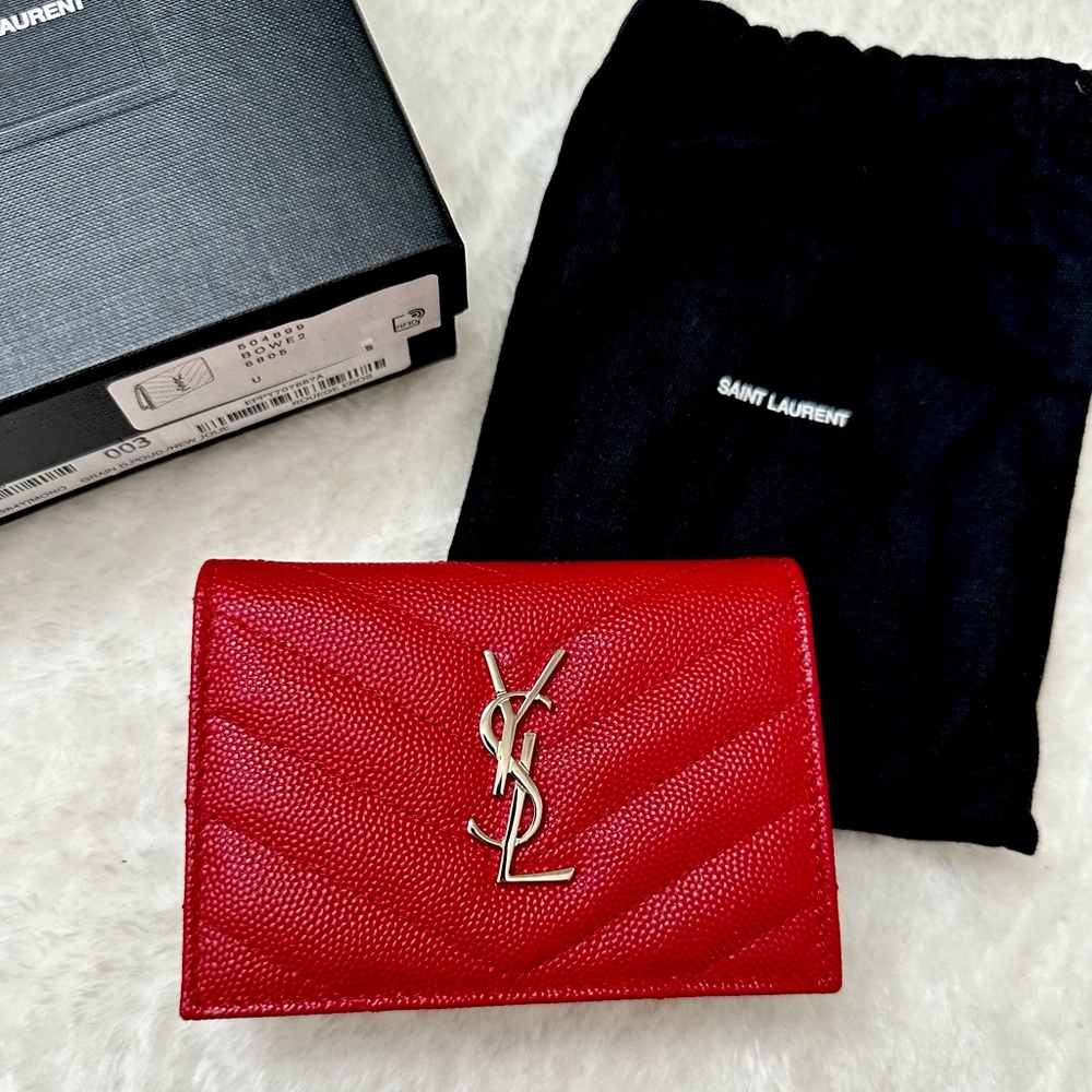 SOLD Saint Laurent Bifold Wallet/ YSL card case